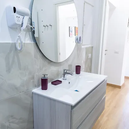 Mh Luxury Pantheon Apartmán *